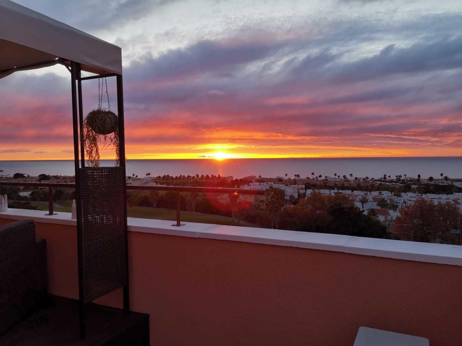 Appartamento Penthouse Casares Esterno foto
