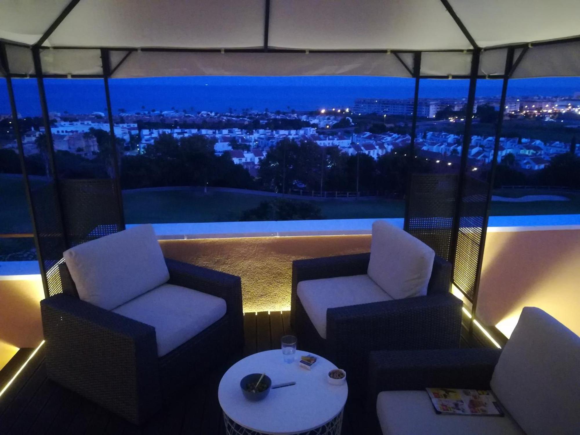 Appartamento Penthouse Casares Esterno foto
